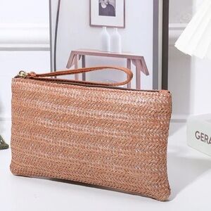 Summer days wristlet NWT